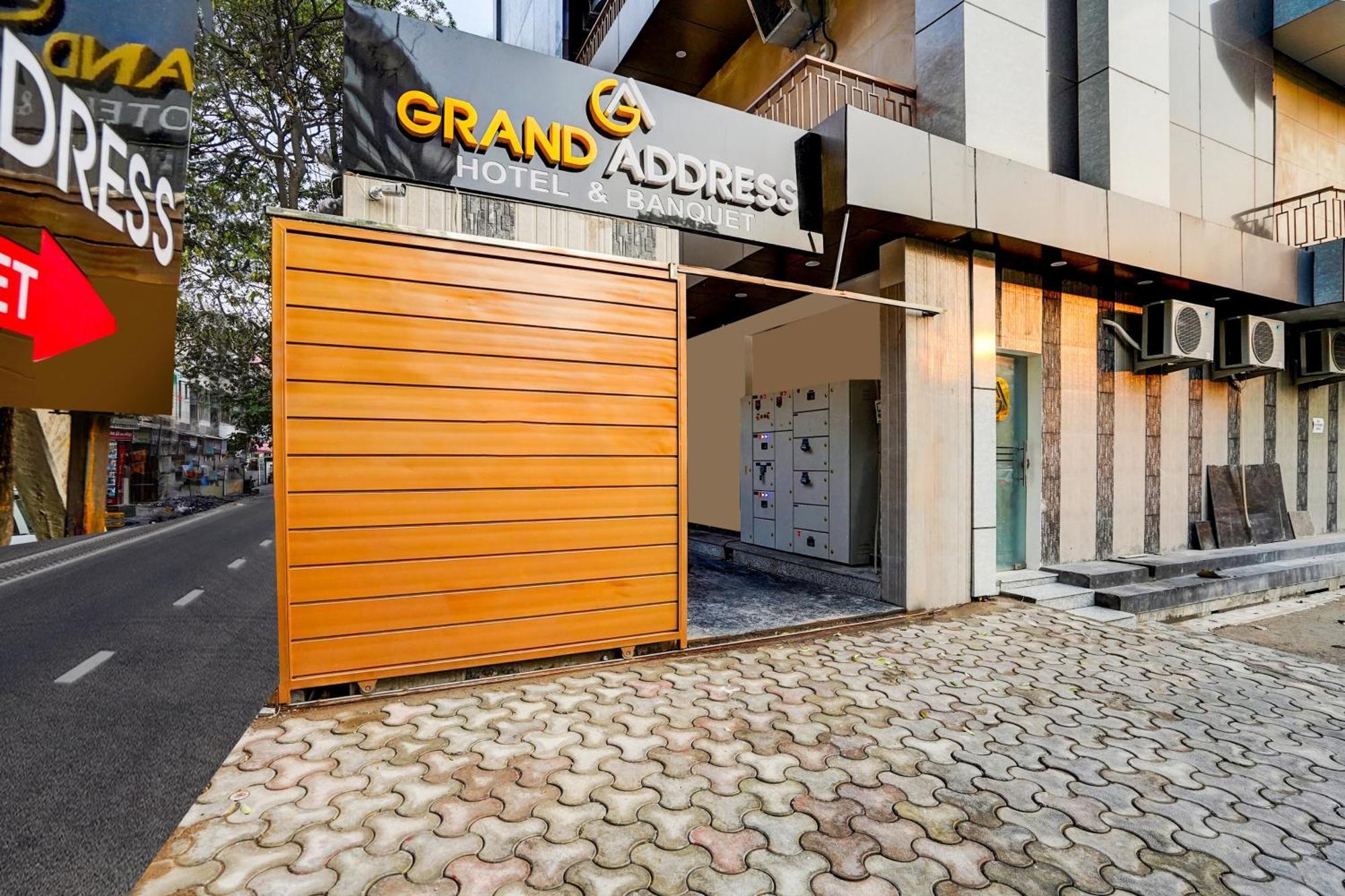 Townhouse Grand Address Hotel And Banquet Ghaziabad Exterior photo